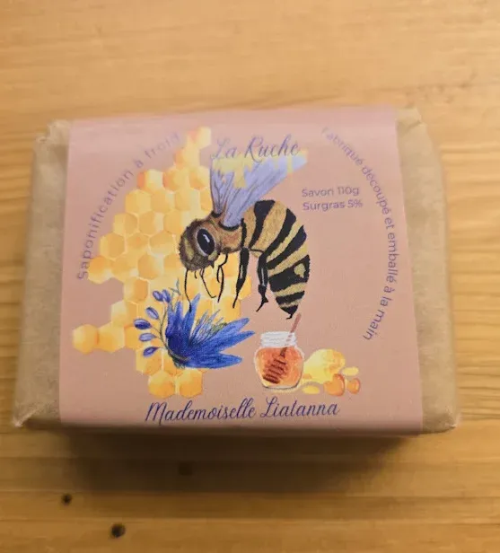 Savon naturel artisanal au miel – La Ruche de Mademoiselle Liatanna – 110g
